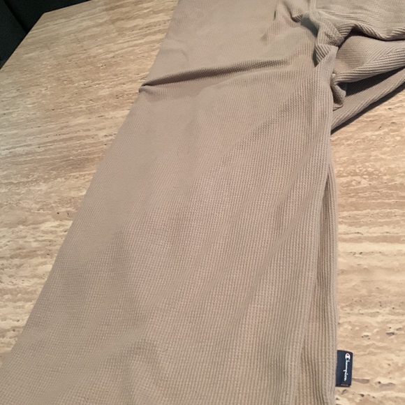 Champion - Tan Thermal long sleeve L/S -NWOT - Size XL - Picture 4 of 4